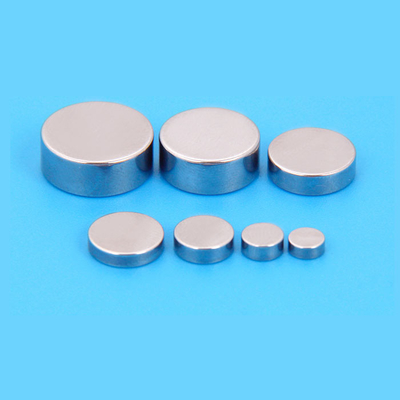 Stal łożyskowa GCr15 / SS Materiał Sworzeń igiełkowy Rolka łożyska 3*1 3*2 4*3